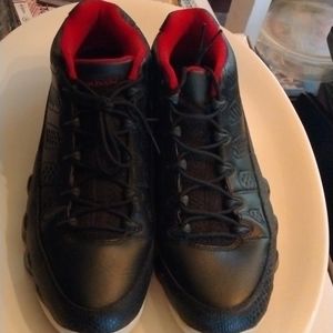 Jordan 9 low Bred size 11.5 no box